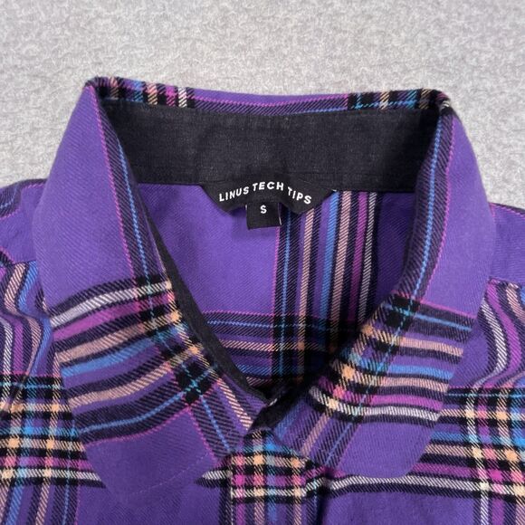 Linus Tech Tips Shirt Mens Small S Purple Plaid Flannel Casual Button Up Gaming - Picture 8 of 10